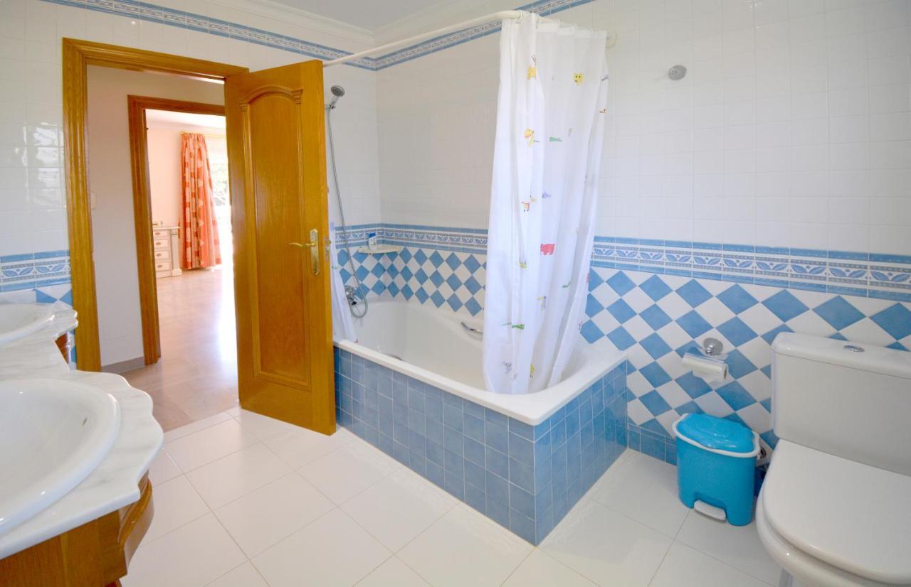 Golden Villa Costa Del Sol - Big Private Pool - Bbq - Good Location Fuengirola Extérieur photo
