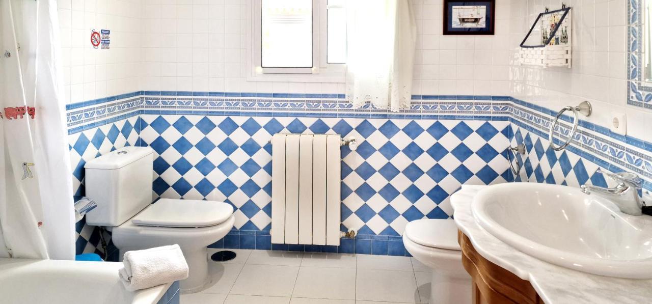 Golden Villa Costa Del Sol - Big Private Pool - Bbq - Good Location Fuengirola Extérieur photo
