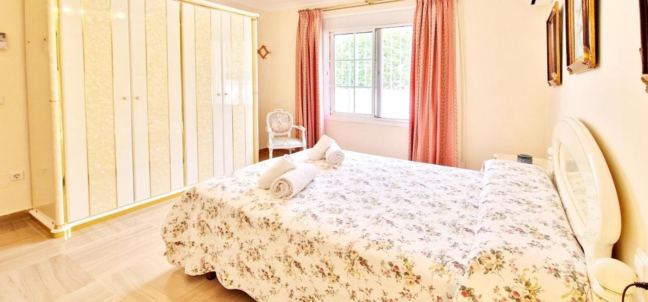 Golden Villa Costa Del Sol - Big Private Pool - Bbq - Good Location Fuengirola Extérieur photo