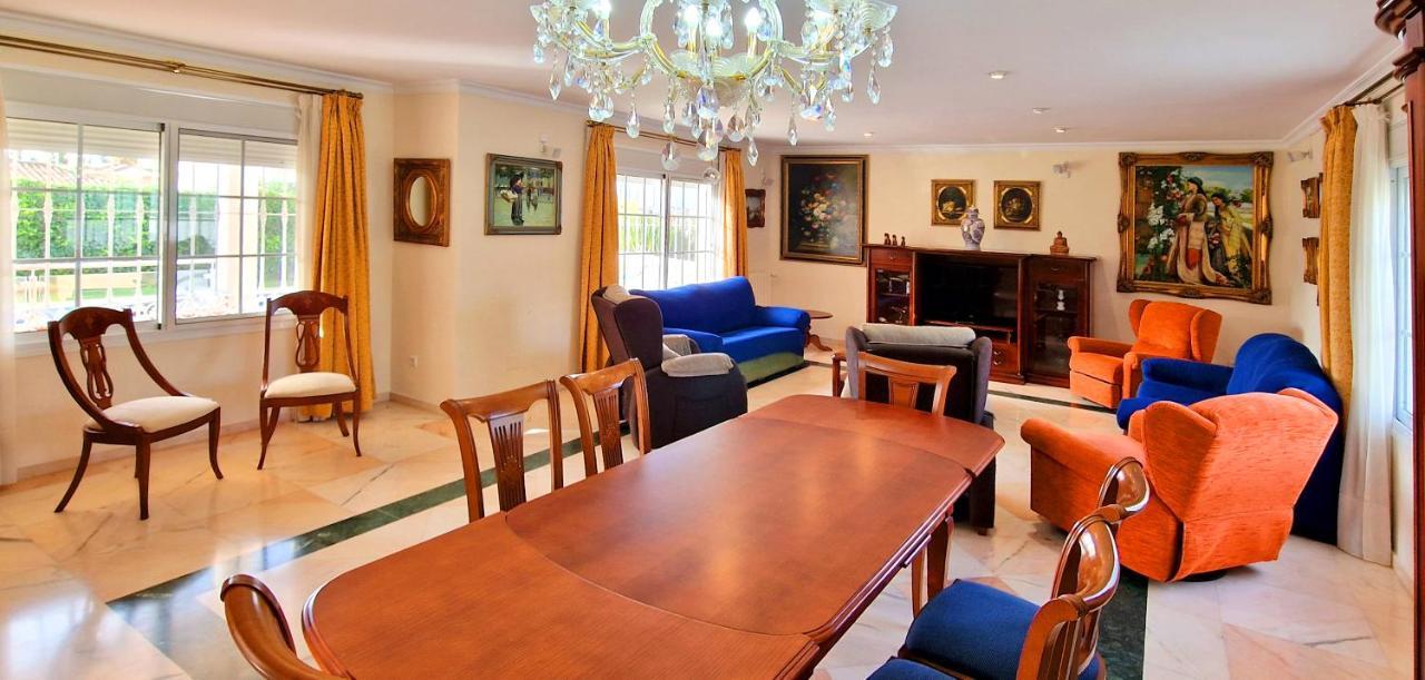 Golden Villa Costa Del Sol - Big Private Pool - Bbq - Good Location Fuengirola Extérieur photo