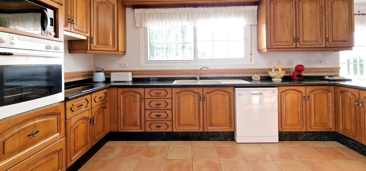 Golden Villa Costa Del Sol - Big Private Pool - Bbq - Good Location Fuengirola Extérieur photo